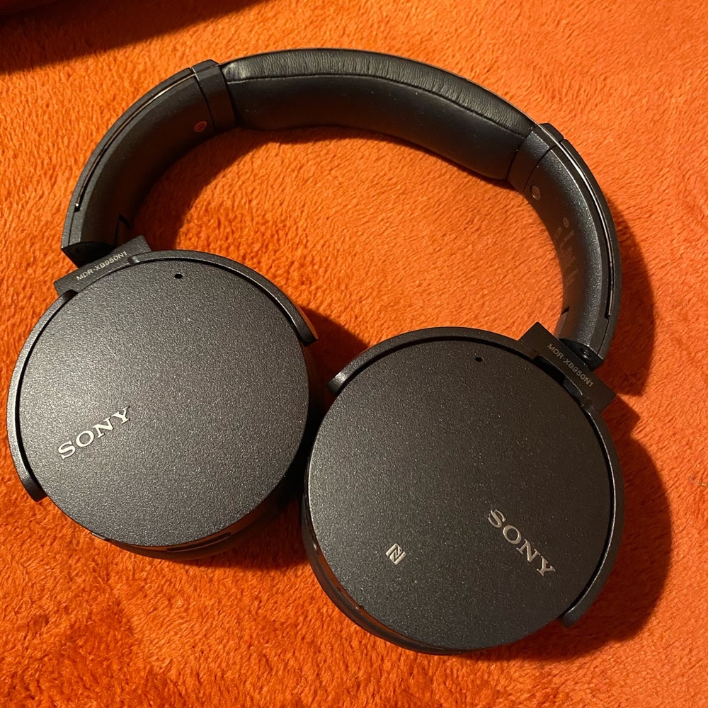 Sony wireless headphones